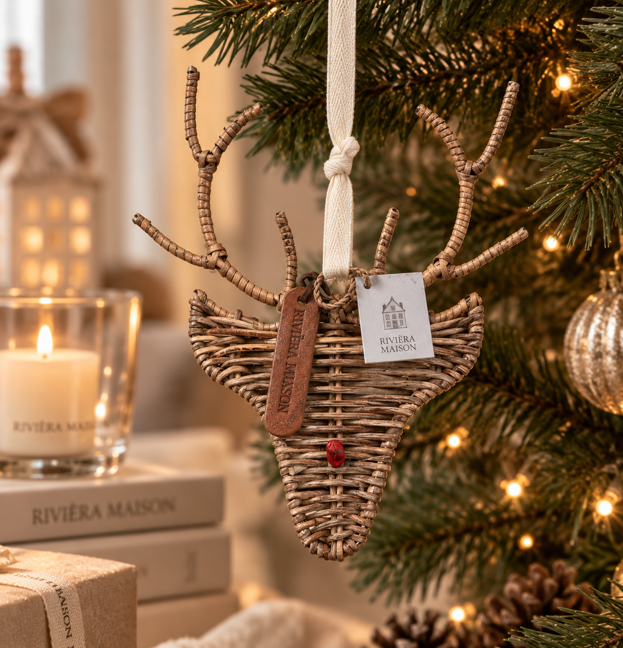 Rivièra Maison Weihnachtsornament Rentier aus Rattan