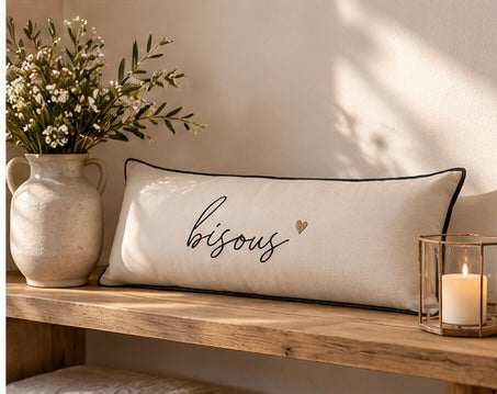 Bastion Collections Dekokissen Bisous gestreift 70 × 30 cm – Creme