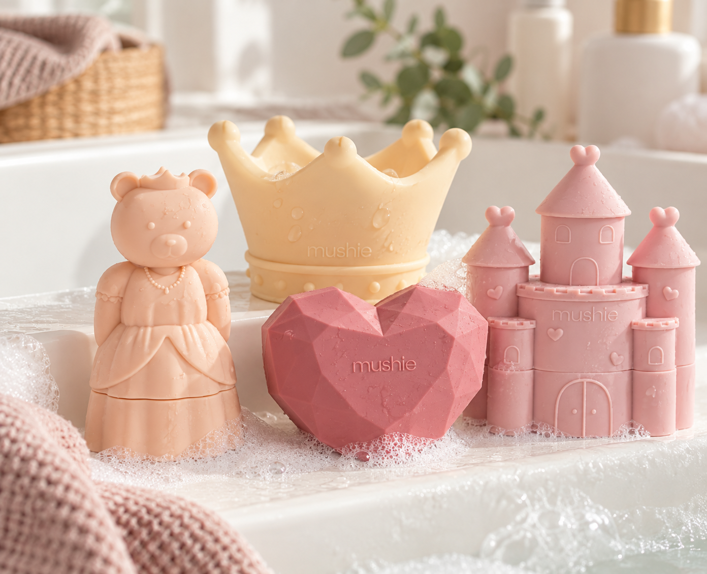Mushie Badespielzeug Prinzessin – 4-teiliges Silikon-Badeset